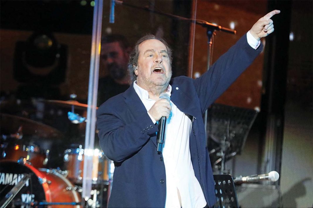 Η αυτοκριτική του Πάριου ως συζύγου και ως πατέρα