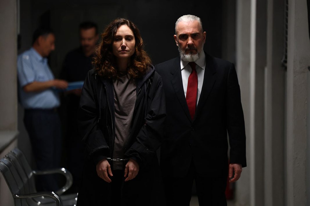 «Διάφανη αγάπη»: Η Άννα αποκαλύπτει τα πάντα στον Τζανέτο