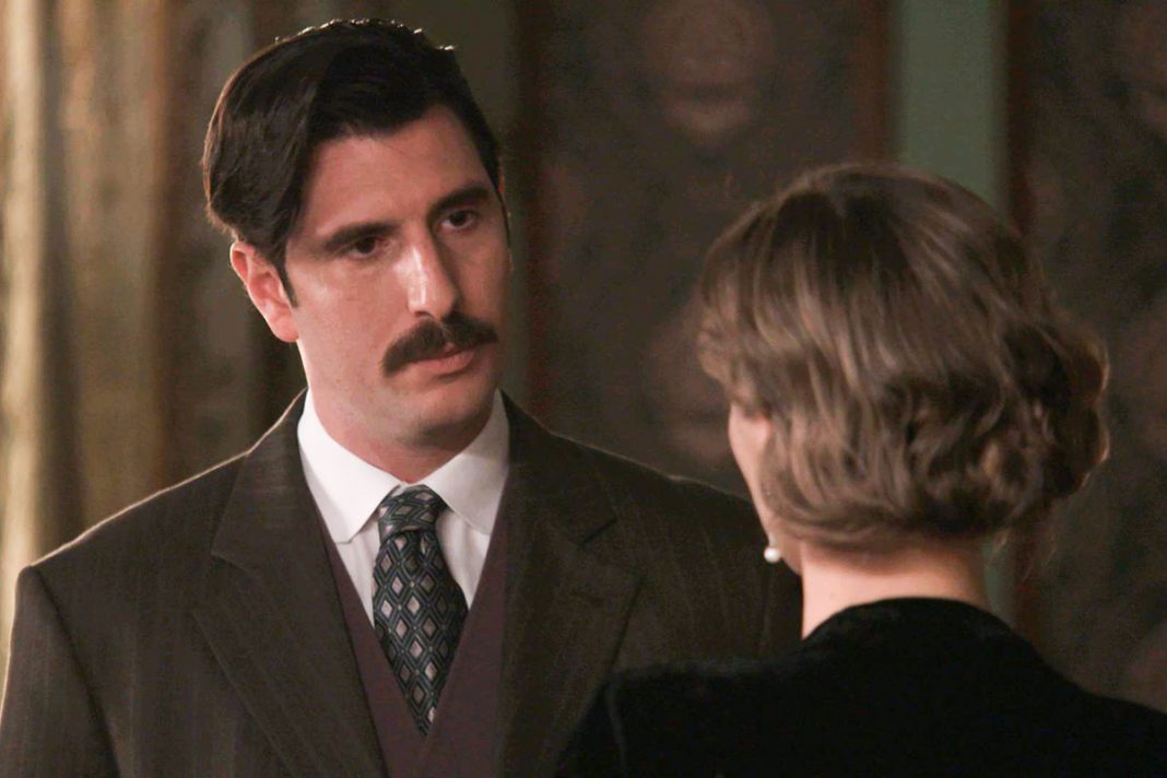 «Grand Hotel»:  Η Θεώνη κάνει πρόταση γάμου στον Χαραλάμπη!