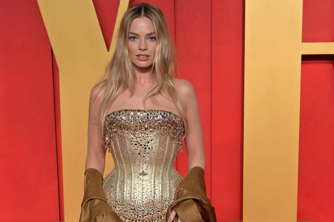 Μάργκοτ Ρόμπι: Εντυπωσιάζει το νέο της look!