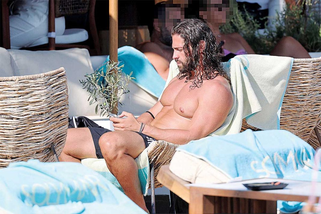 Κωνσταντίνος Βασάλος: «Δεν με έχουν πληγώσει, δεν έχω νιώσει αδικημένος, εγώ κάνω τα λάθη»