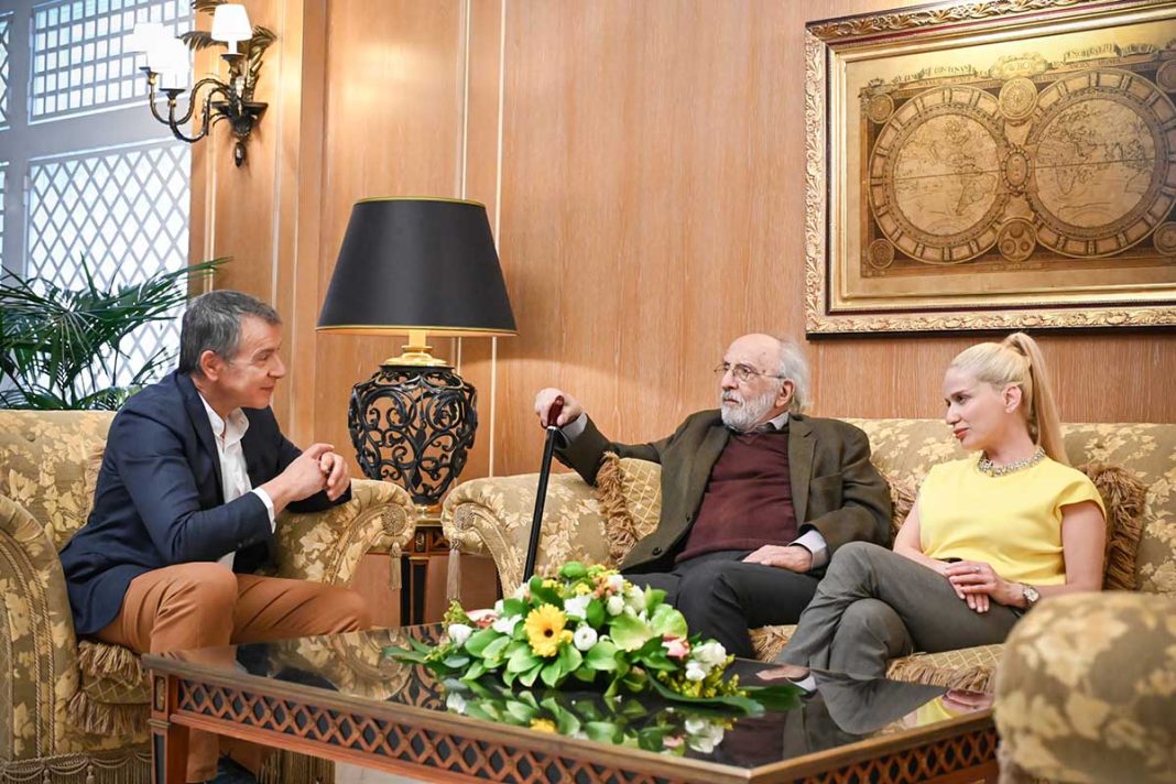 «Πρωταγωνιστές»: Η Ζωή, ο Μάνος, η Μελίνα, ο Καραμανλής και ο «συνήγορος του διαβόλου»