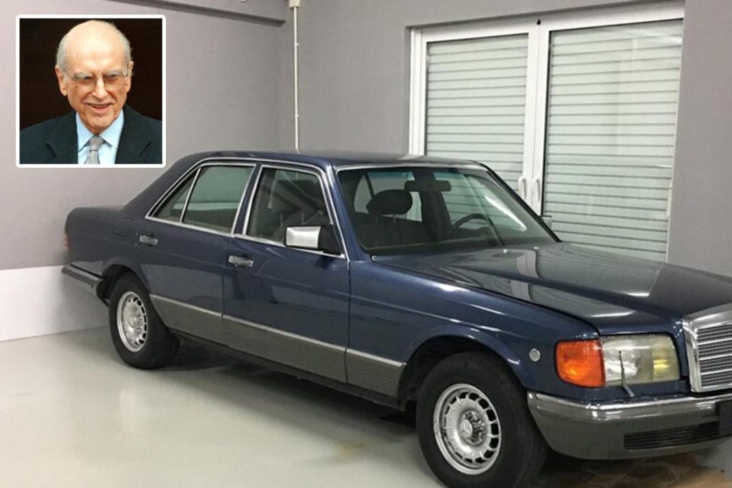 Αγοραστή ψάχνει η θρυλική Mercedes-Benz του Ανδρέα