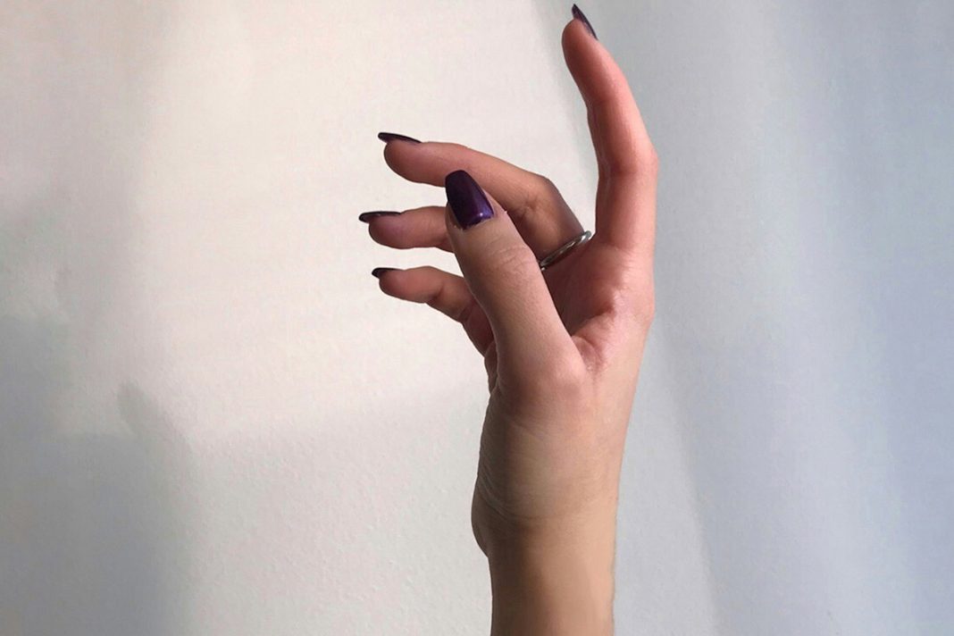 Τα πιο hot spring nail trends είναι εδώ και σε περιμένουν να τα φλεξάρεις