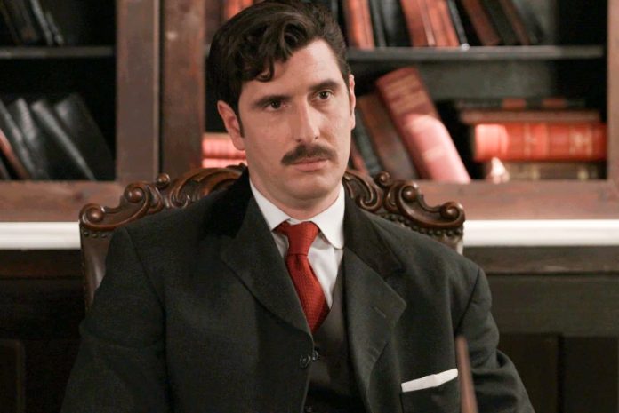 «Grand Hotel»: Η Κυβέλη παρακολουθεί κάθε κίνηση της Αλίκης