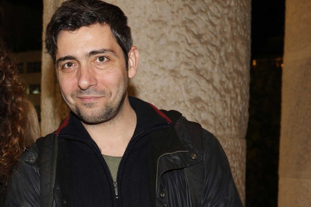 Κωνσταντίνος Ασπιώτης: «Η τηλεόραση συμπεριφέρεται ελεεινά στο κοινό και στους ανθρώπους της»