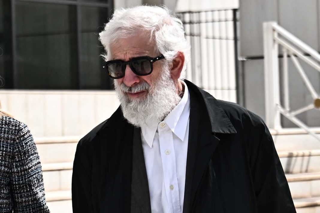 Έξαλλος ο Φιλιππίδης με την απόφαση του δικαστηρίου να αναγνωστούν οι 21 καταγγελίες που είχαν γίνει στο ΣΕΗ