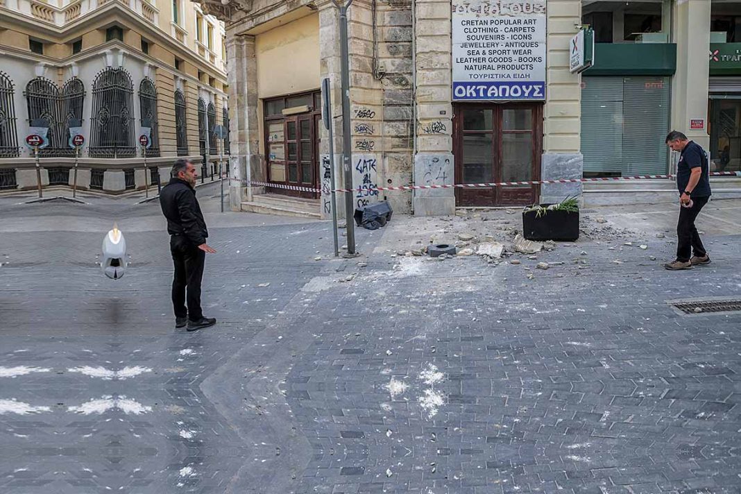 «Ξάγρυπνος» Εγκελαδάκης