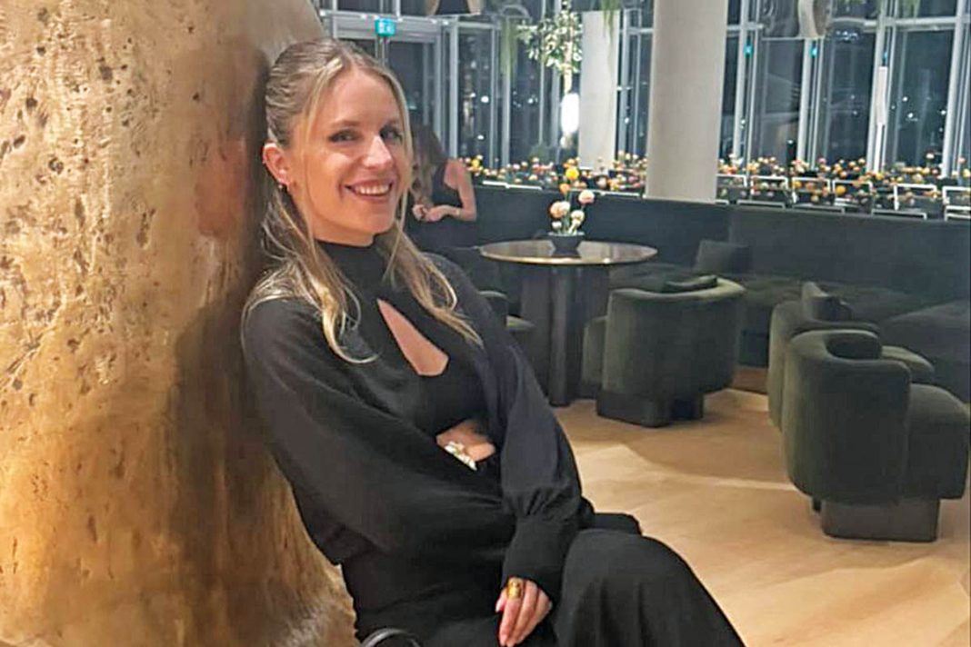 Η Ευγενία Νιάρχου στο Delta του Ιδρύματος Νιάρχος σε δείπνο τέχνης