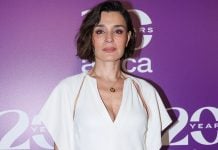 Η Μαρία Ναυπλιώτου χωρίς ρετούς – Οι φωτογραφίες με μαγιό στα 57 της