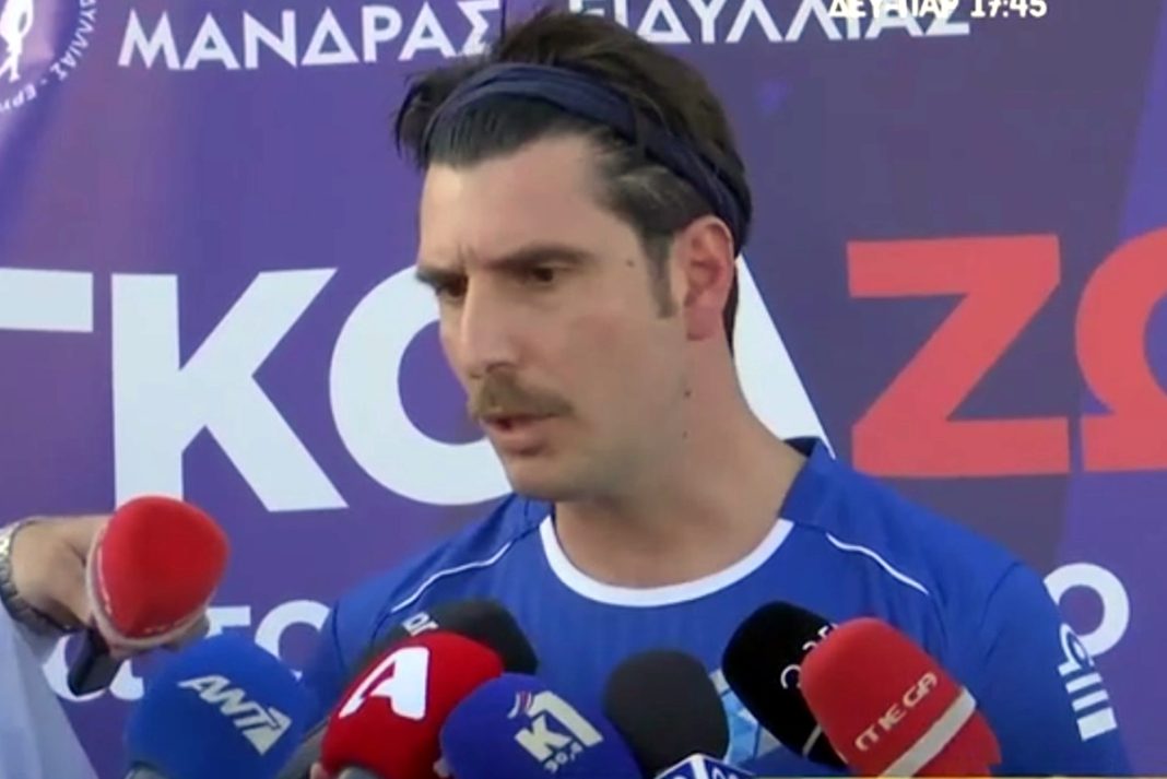 Γιώργος Γεροντιδάκης: Εκνευρίστηκε με ερώτηση δημοσιογράφου για την προσωπική του ζωή