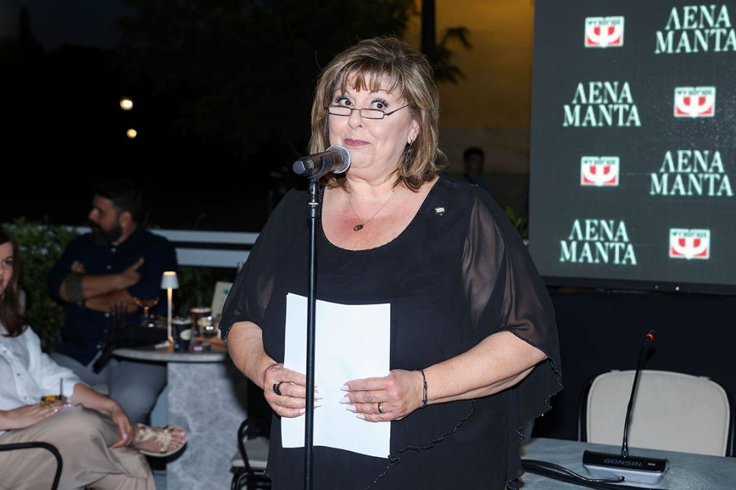 Λένα Μαντά: «Μετά από έναν χρόνο, αρνούμαι να είμαι η χήρα που κλαίει συνέχεια»