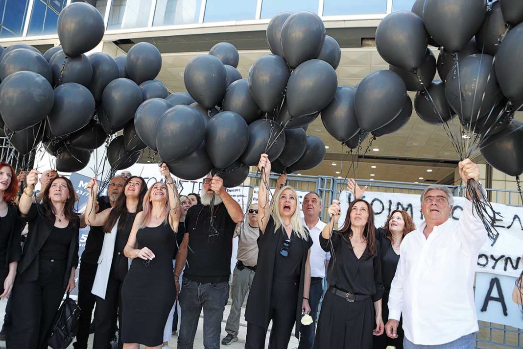 Οργή από συγγενείς θυμάτων μετά την απόφαση για την ενοχή 10 εκ των κατηγορουμένων για το Μάτι
