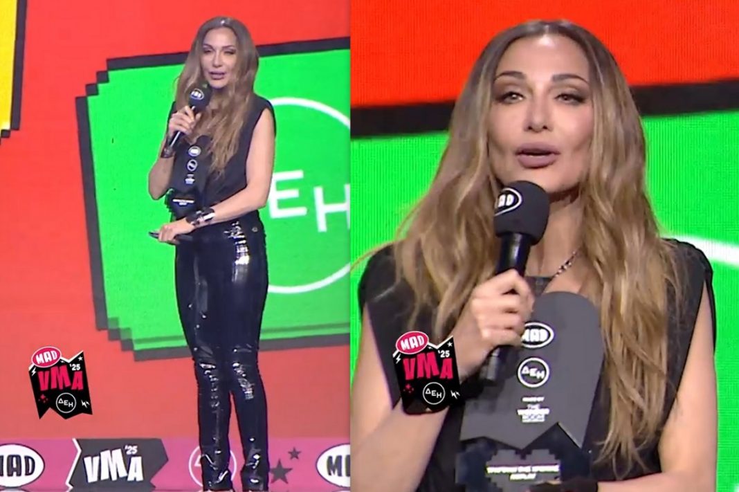 MAD VMA 2025: Το βραβείο στη Δέσποινα Βανδή και αναφορά στην κόρη της