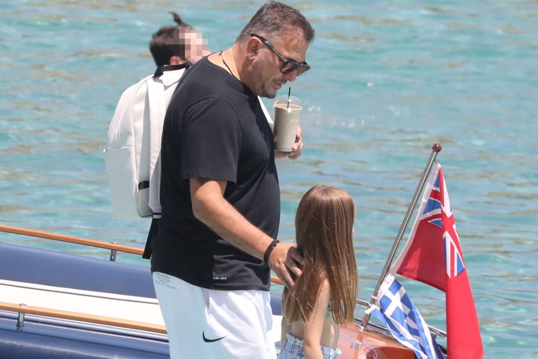 Περήφανος πατέρας ο Αντώνης Ρέμος! Πρωινό από τα χέρια της κόρης του