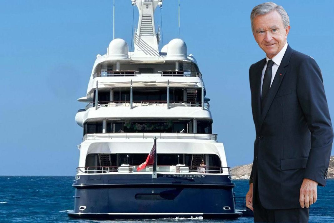 Άγκυρα στη Νάξο για τον Γάλλο κροίσο Μπερνάρ Αρνό