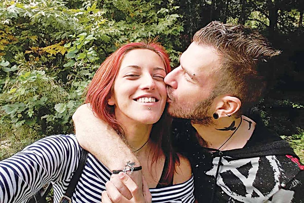 Δίκη για δολοφονία Κυριακής Γρίβα: Φωνές, χτυπήματα χεριών στα έδρανα