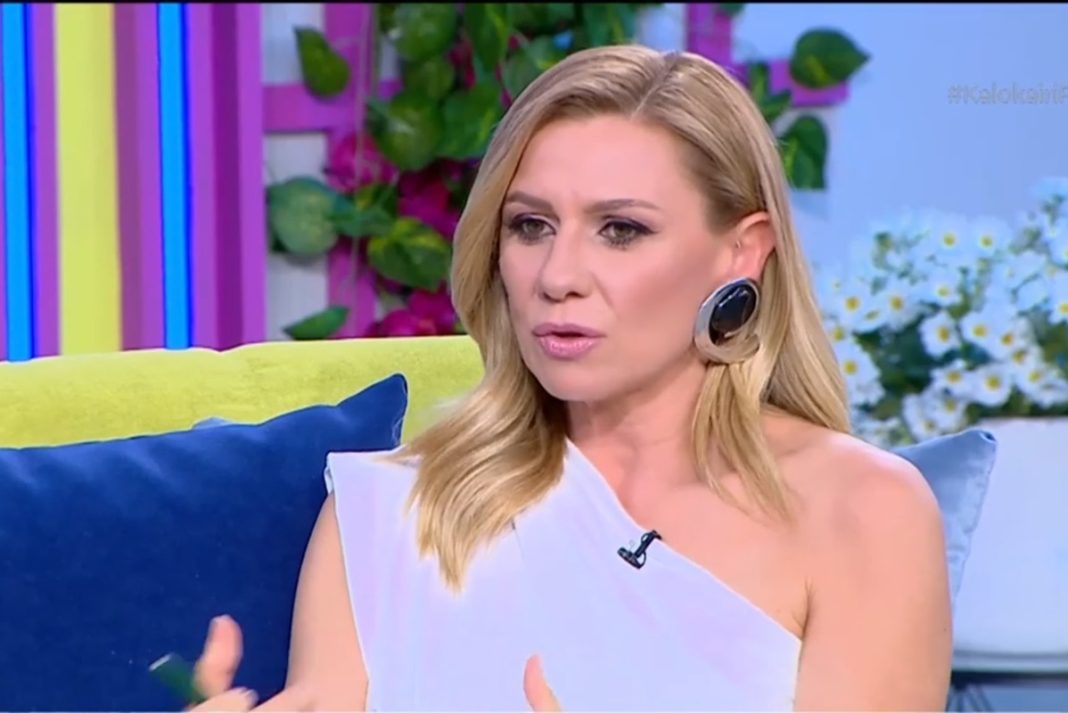 Κατερίνα Καραβάτου: «Συγκινήθηκα γιατί χθες μπαίνω στο δωμάτιο της Αέλιας και τη βλέπω…»