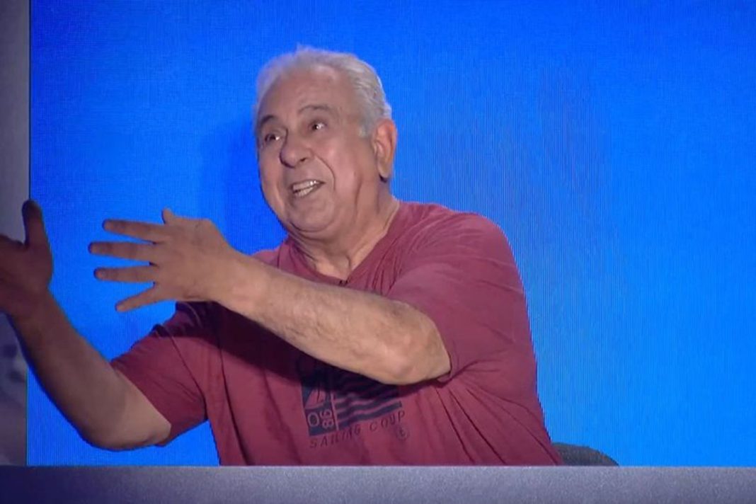 Κώστας Καζάκας: «Ενώ ήμουν νεκρός τόση ώρα, πιάνω το μαχαίρι και ξαναμαχαιρώνομαι»