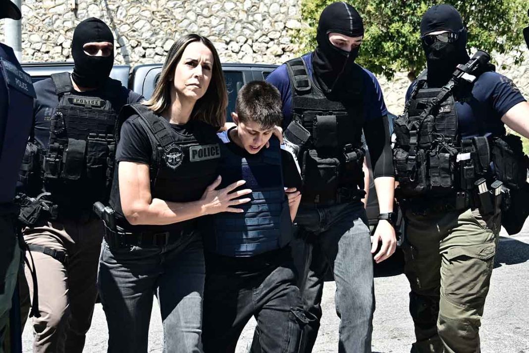 Οι Αρχές ερευνούν τους ισχυρισμούς της Μουρτζούκου για το άτομο που έπαιξε ρόλο στον θάνατο του Παναγιωτάκη