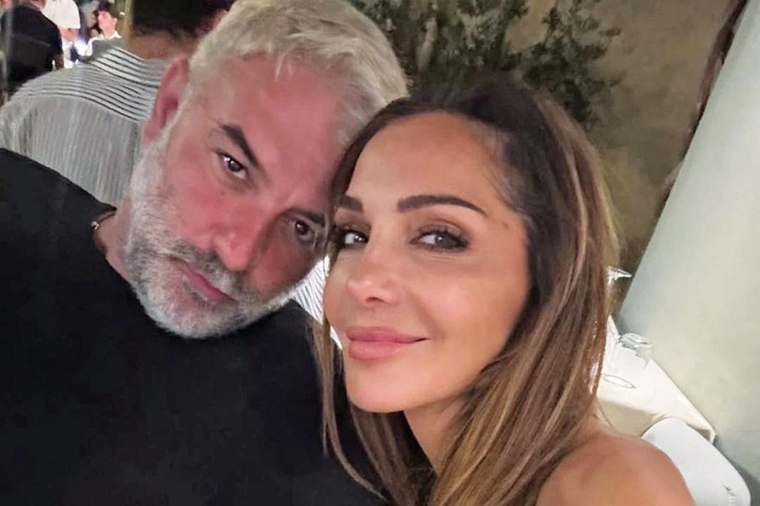 Βανδή και Μπισμπίκης σεργιανίζουν στο Ιόνιο