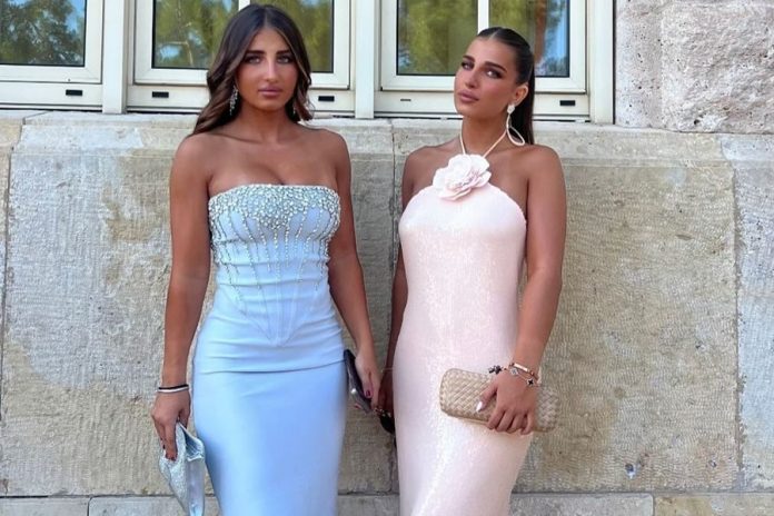 Αποφοίτησαν οι κόρες γνωστού ζευγαριού της σόουμπιζ
