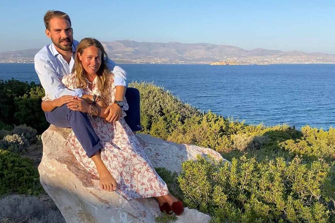 Στην Ελλάδα μέλη των Ντε Γκρες!
