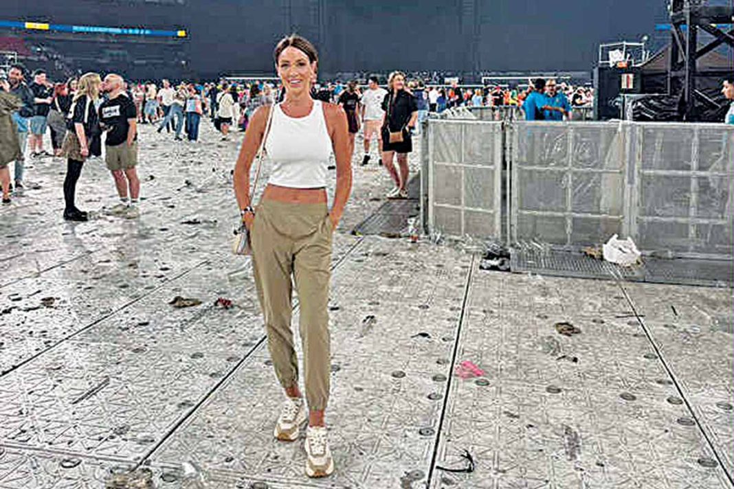 Η Παπαγγελή «τα έσπασε» στη συναυλία των Oasis στο Λονδίνο