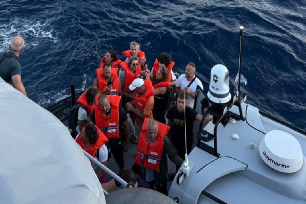 Συνελήφθη ο καπετάνιος του επιβατηγού-οχηματαγωγού πλοίου «Παναγία Παραβουνιώτισσα» που το έριξε σε ξέρα