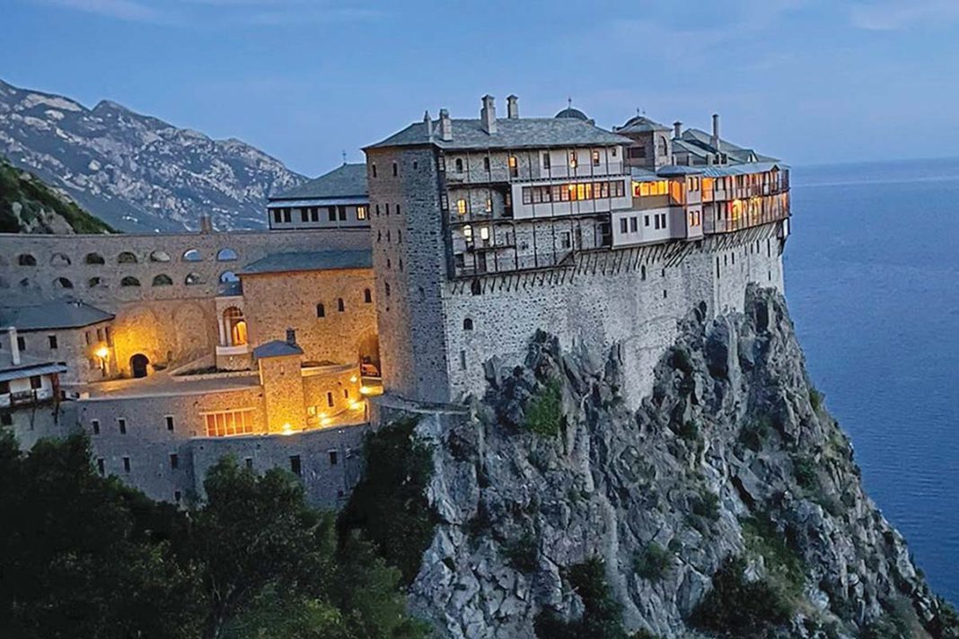 Έντονη ανησυχία μετά τον νέο σεισμό των 4,8 Ρίχτερ στην περιοχή του Αγίου Όρους