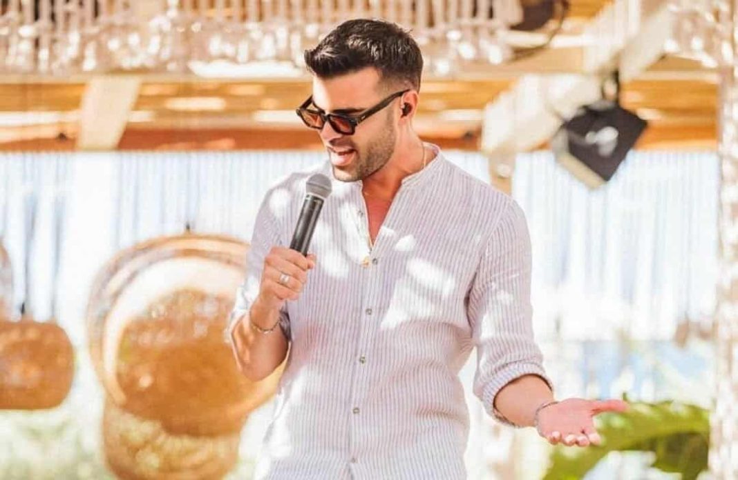 Γιάννης Αλεξόπουλος: Νέο single για τον ταλαντούχο ερμηνευτή με τίτλο «Φήμες λένε»