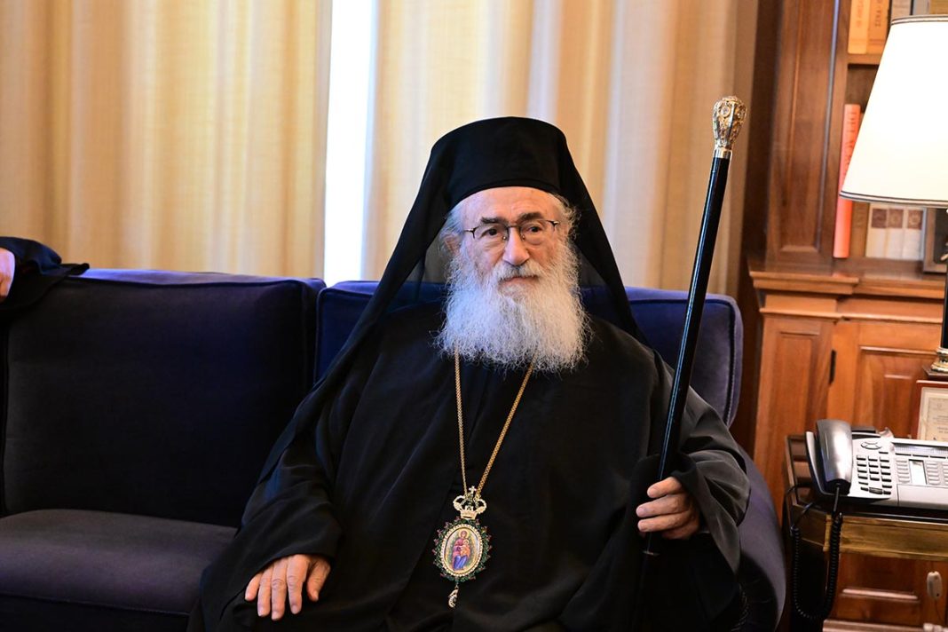 Αρχιεπισκόπος Δαμιανός: Λίγες ώρες μετά την αποχώρησή του από τη Μονή Σινά το Πατριαρχείο Ιεροσολύμων τον έβαλε στο στόχαστρο