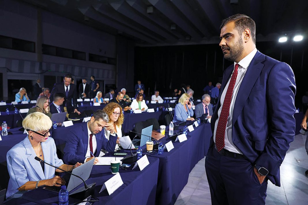Έντονες αντιδράσεις για τον αποκλεισμό των περιφερειακών ΜΜΕ από τη συνέντευξη Τύπου