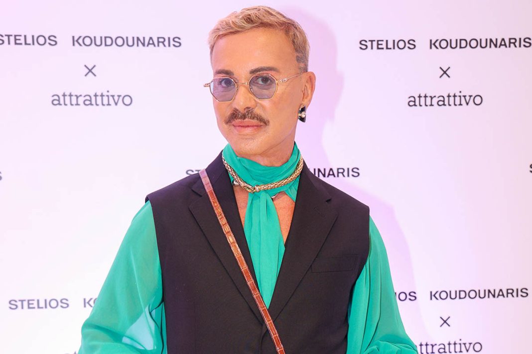 Λάκης Γαβαλάς: «Να αναστηθούμε από τις δυσκολίες»