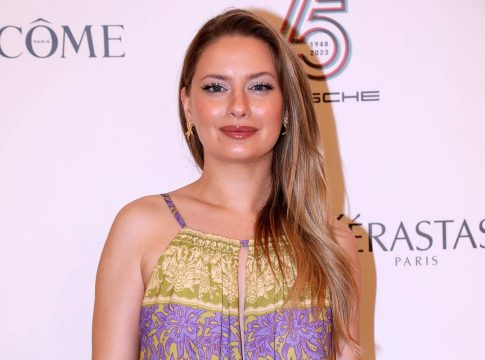 Η Ντόρα Μακρυγιάννη ερωτεύτηκε και μας «συστήνει» τον γοητευτικό σύντροφό της