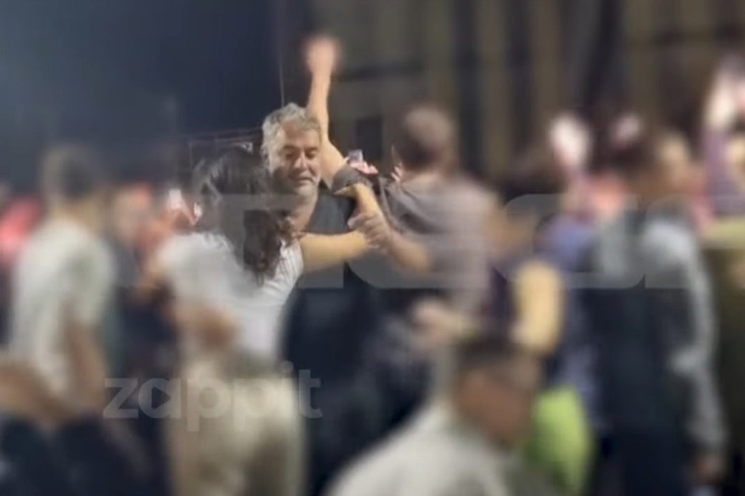 Βασίλης Μπισμπίκης: Ο χορός με τη Δανάη Παππά λίγο πριν την τρελή κούρσα