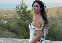 Χρύσα Μιχαλοπούλου: Στο Μουσείο της Ακρόπολης με τον 4χρονο γιο της Κίμωνα 
