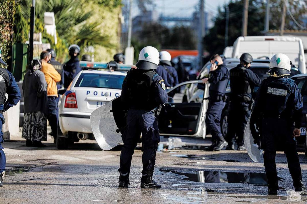 «Stop» στο... άβατο των Ρομά