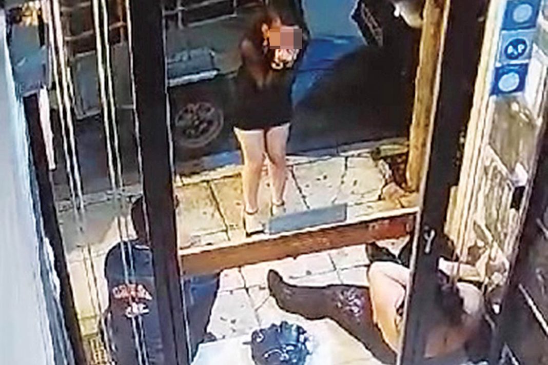 Μπαλάκι οι ευθύνες από Άδωνι και ΕΛ.ΑΣ. - Συγκλονίζουν οι τελευταίες στιγμές της 16χρονης