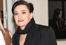 Ηρώ: Τρυφερή αγκαλιά με τον γιο της στην Ελαφόνησο – Η φωτογραφία που «έλιωσε» το Instagram