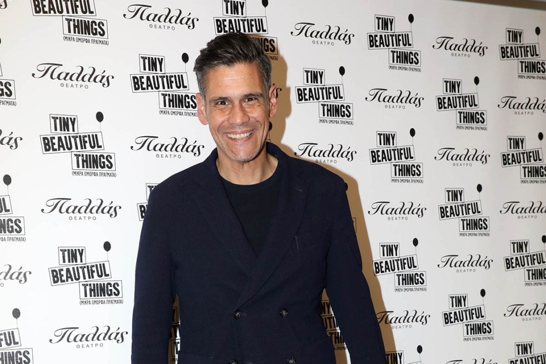 Ο Δημήτρης Ουγγαρέζος έχει «χτίσει» κορμί! - Ποζάρει με μαγιό στα 46