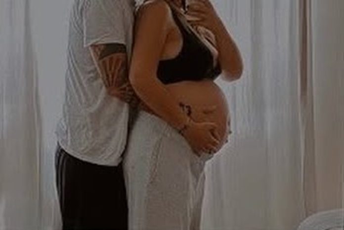 Ανακοίνωσαν στο instagram πως περιμένουν δεύτερο παιδάκι