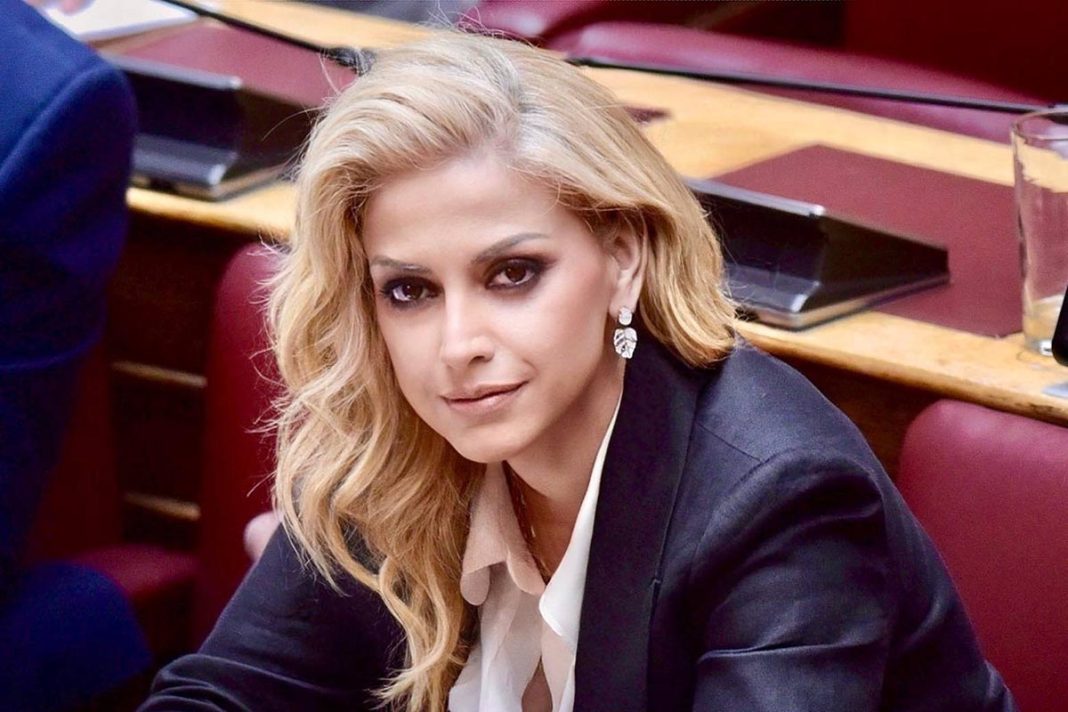 Ραλλία Χρηστίδου: «Λυτρώθηκα δίπλα στον Κασσελάκη»