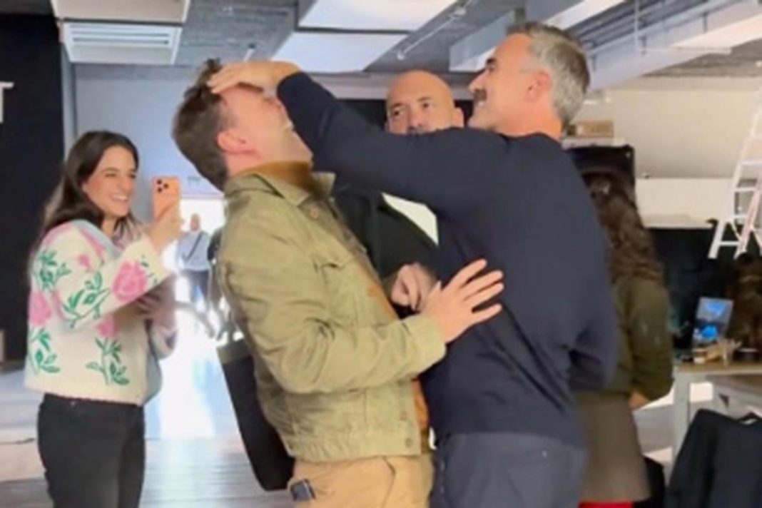 Στο στούντιο για το reunion του «Παρά Πέντε»