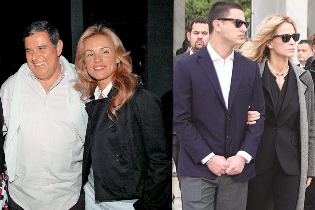 Ο συγκινητικός αποχαιρετισμός στον Πάνο Μαρινόπουλο από τη σύζυγό του, Ιωάννα