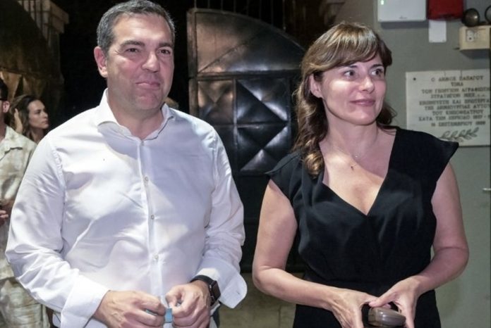 Αλέξης Τσίπρας - Μπέτυ Μπαζιάνα: Στο θέατρο το ζευγάρι μετά από καιρό