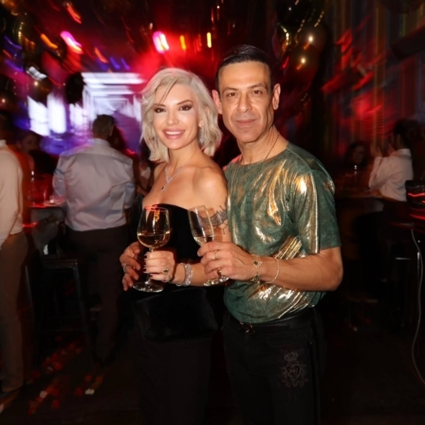 «Χαρούμενα 50 άντρα μου! Ο βράχος μου που με αντέχει 22 χρόνια»