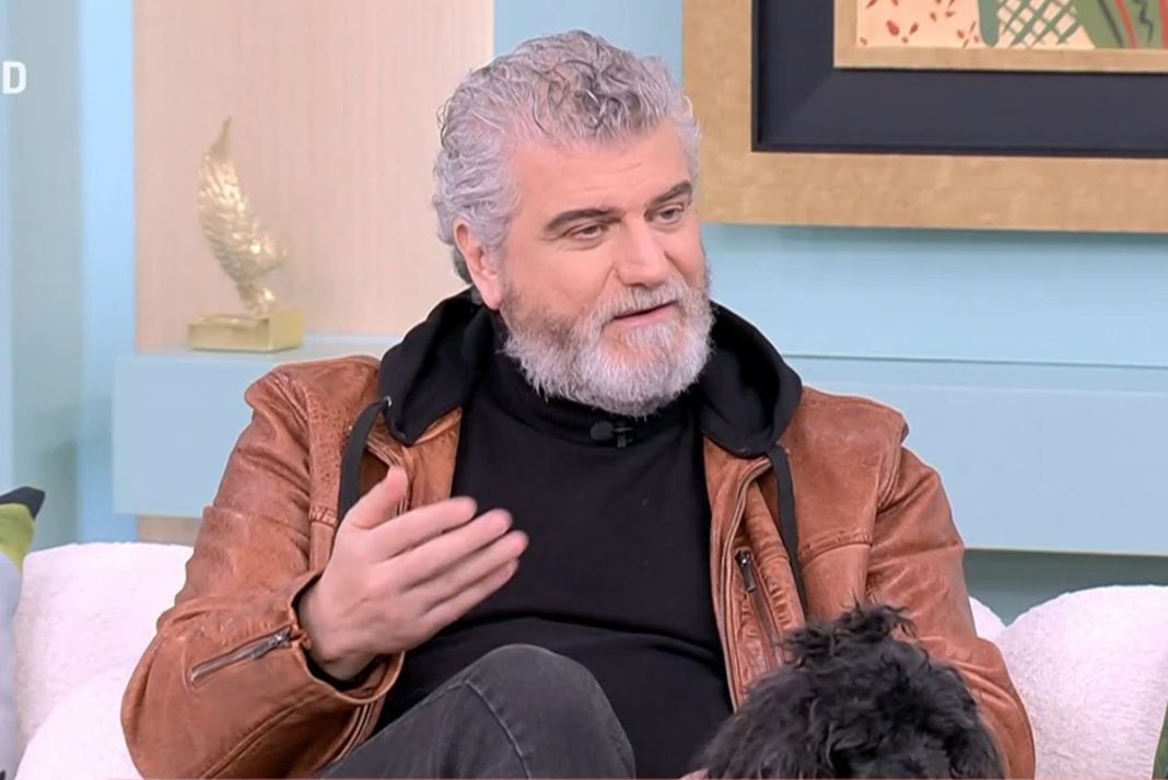 Βλαδίμηρος Κυριακίδης: «Είχε μεγάλη τσιγκουνιά ο πατέρας μου, μετρούσε πόσες χαρτοπετσέτες ξοδέψαμε»