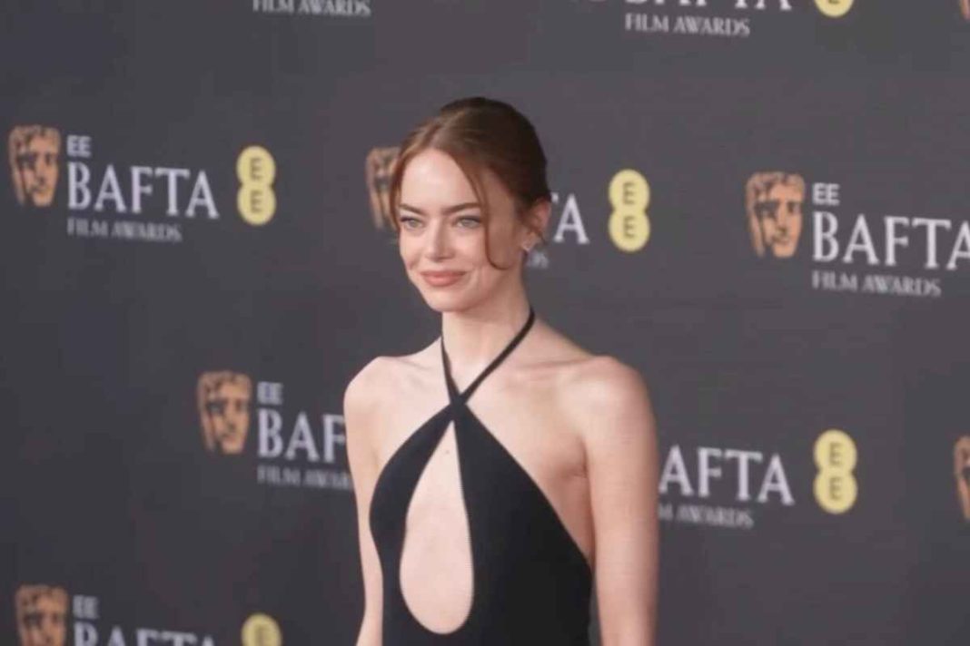 BAFTAs 2026: Οι εμφανίσεις στο κόκκινο χαλί που έκλεψαν την παράσταση