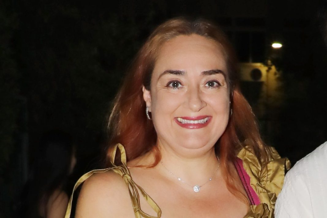 Ελένη Ουζουνίδου: «Ας είμαι νταρντάνα. Να πω ότι είμαι ελαφίνα;»